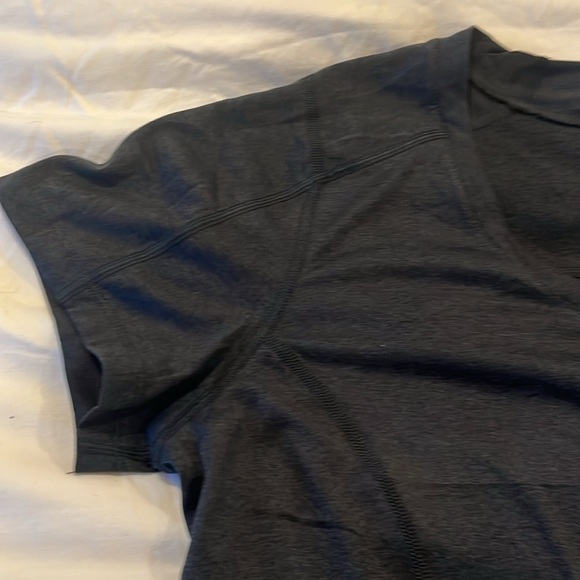 OGIO V-Neck Women's Active Endurance Top Size XL Charcoal Gray - Picture 7 of 8